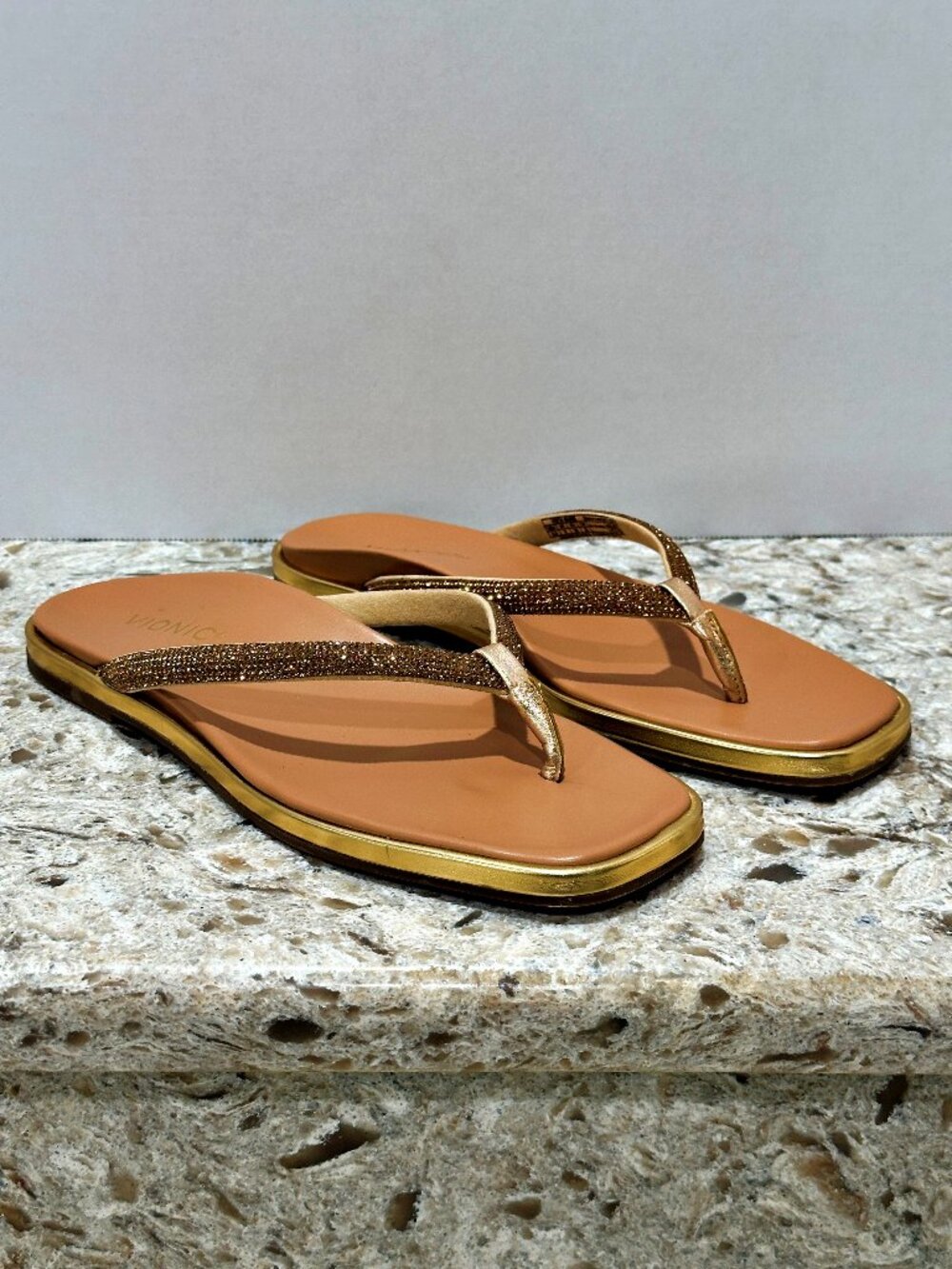 Vionic Vista Shine Women 8.5 Gold Rhinestone Thong Sandals Flip Flops Square Toe